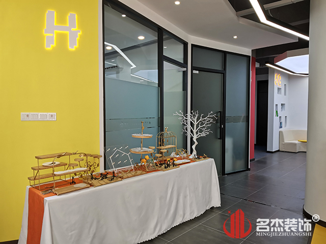 °ì¹«ÊÒ×°ÐÞ